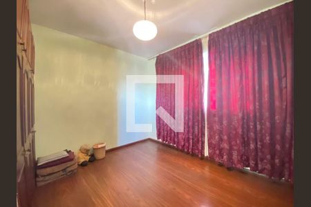 Casa à venda com 205m², 3 quartos e 5 vagas