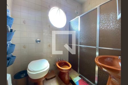 Casa à venda com 205m², 3 quartos e 5 vagas