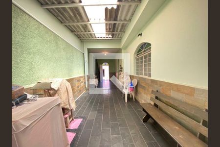 Casa à venda com 205m², 3 quartos e 5 vagas