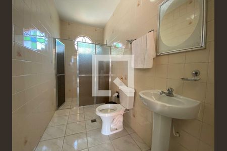 Casa à venda com 205m², 3 quartos e 5 vagas