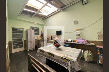 Casa à venda com 205m², 3 quartos e 5 vagas
