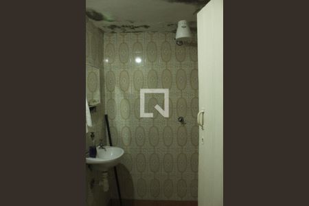 Casa à venda com 210m², 3 quartos e sem vagaBanheiro