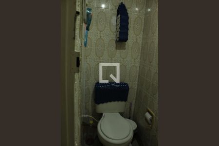 Casa à venda com 210m², 3 quartos e sem vagaBanheiro