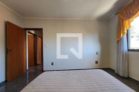 Apartamento à venda com 110m², 3 quartos e 2 vagas Apartamento à venda com 110m², 3 quartos e 2 vagasSuíte