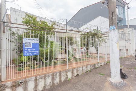 Casa à venda com 360m², 2 quartos e 4 vagasFachada