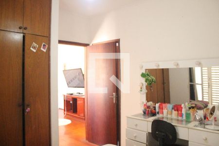 Casa à venda com 290m², 4 quartos e 2 vagasQuarto 3