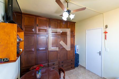 Apartamento à venda com 153m², 3 quartos e 2 vagas Apartamento à venda com 153m², 3 quartos e 2 vagasQuarto 2