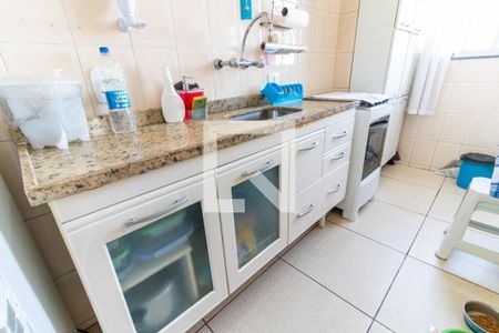 Apartamento à venda com 153m², 3 quartos e 2 vagas Apartamento à venda com 153m², 3 quartos e 2 vagasCozinha - Pia com Armário