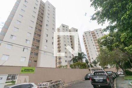 Apartamento à venda com 61m², 3 quartos e 1 vaga Apartamento à venda com 61m², 3 quartos e 1 vagaFachada
