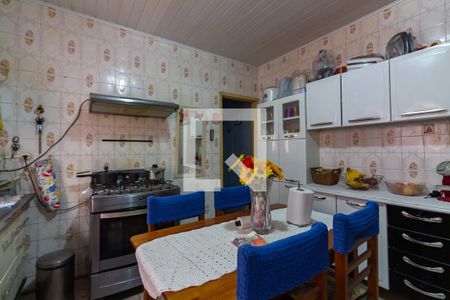 Casa à venda com 110m², 3 quartos e 2 vagas Casa à venda com 110m², 3 quartos e 2 vagasCozinha