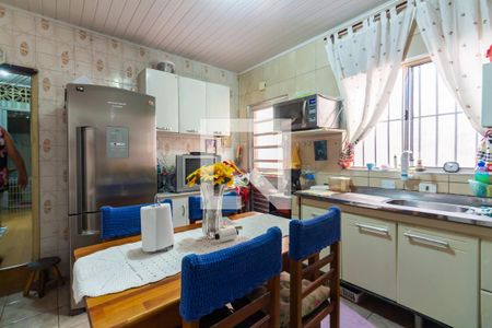 Casa à venda com 110m², 3 quartos e 2 vagas Casa à venda com 110m², 3 quartos e 2 vagasCozinha