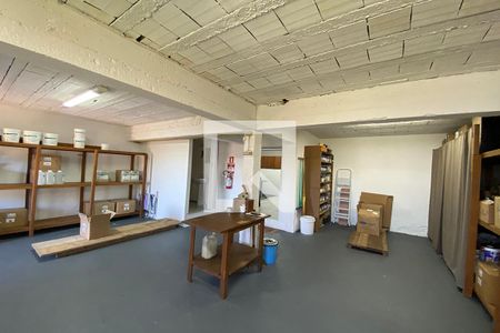 Casa à venda com 242m², 3 quartos e 3 vagasDeposito Fundos