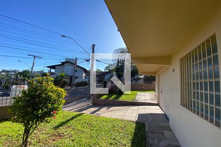 Casa à venda com 242m², 3 quartos e 3 vagasPátio