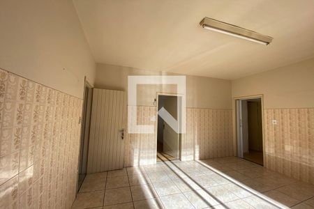 Casa à venda com 242m², 3 quartos e 3 vagasCozinha