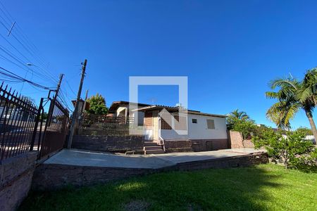 Casa à venda com 242m², 3 quartos e 3 vagasPátio