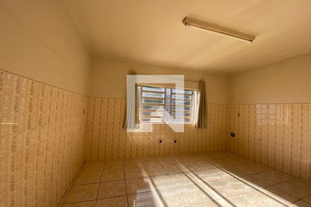 Casa à venda com 242m², 3 quartos e 3 vagasCozinha