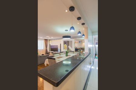 Apartamento à venda com 115m², 3 quartos e 2 vagasCozinha