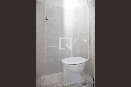 Apartamento à venda com 130m², 3 quartos e 1 vagaÁrea de Serviço Lavabo