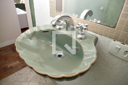 Apartamento à venda com 130m², 3 quartos e 1 vagaBanheiro 2