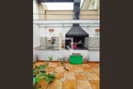 Casa de condomínio à venda com 136m², 4 quartos e 3 vagas