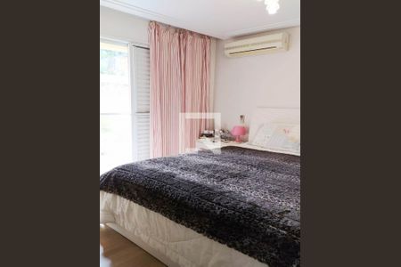 Casa de condomínio à venda com 136m², 4 quartos e 3 vagas