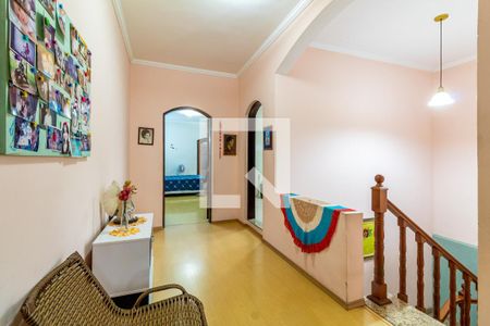 Casa à venda com 238m², 3 quartos e 4 vagasHall Superior