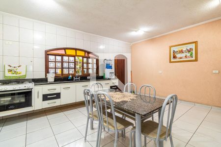 Casa à venda com 238m², 3 quartos e 4 vagasCozinha
