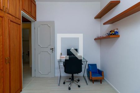 Casa à venda com 220m², 3 quartos e 3 vagasQuarto