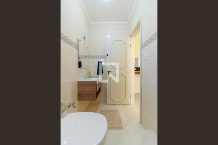 Casa à venda com 220m², 3 quartos e 3 vagasBanheiro