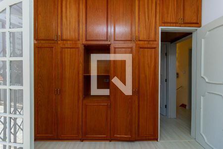 Casa à venda com 220m², 3 quartos e 3 vagasQuarto