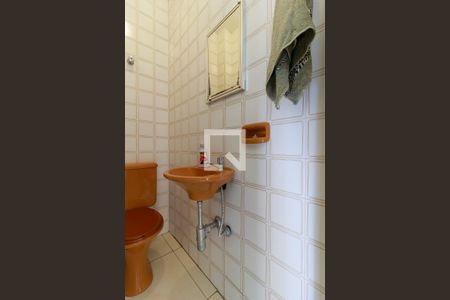 Casa à venda com 220m², 3 quartos e 3 vagasBanheiro de Serviço