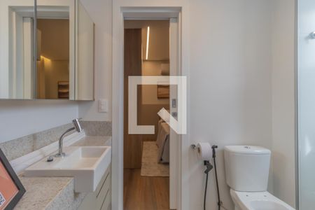 Apartamento à venda com 158m², 2 quartos e 2 vagasBanheiro da Suíte 2