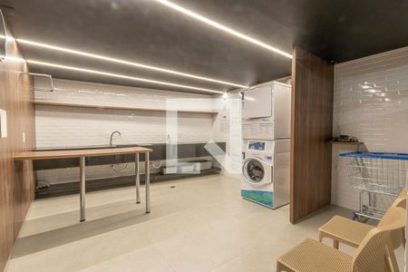 Apartamento à venda com 100m², 1 quarto e 2 vagas Apartamento à venda com 100m², 1 quarto e 2 vagasLavanderia