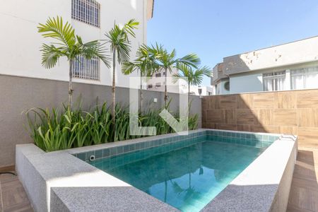 Apartamento à venda com 100m², 1 quarto e 2 vagas Apartamento à venda com 100m², 1 quarto e 2 vagasÁrea comum - Piscina