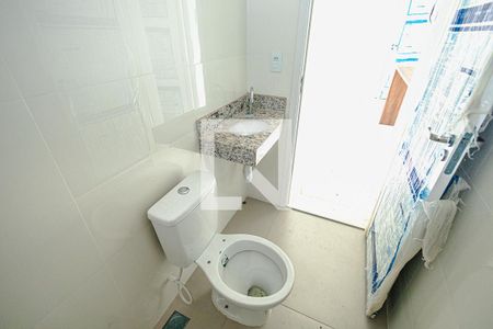 Apartamento à venda com 63m², 2 quartos e 1 vaga Apartamento à venda com 63m², 2 quartos e 1 vagaBanheiro Social