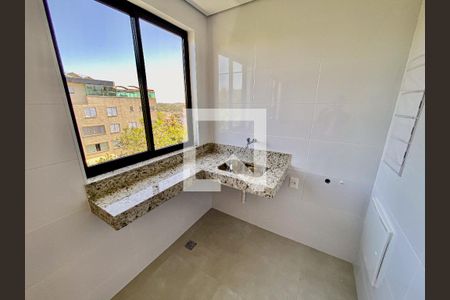 Apartamento à venda com 93m², 2 quartos e 3 vagasCozinha
