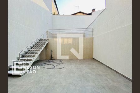 Casa à venda com 187m², 3 quartos e 2 vagas