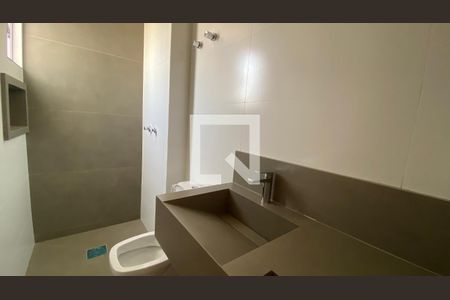 Apartamento à venda com 90m², 3 quartos e 2 vagas Apartamento à venda com 90m², 3 quartos e 2 vagasBanheiro Social