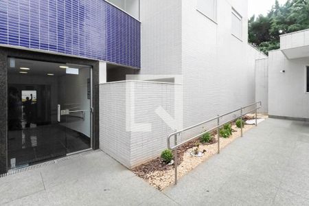 Apartamento à venda com 72m², 3 quartos e 1 vaga Apartamento à venda com 72m², 3 quartos e 1 vagaEntrada