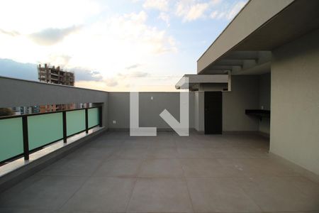 Apartamento à venda com 162m², 4 quartos e 3 vagas Apartamento à venda com 162m², 4 quartos e 3 vagasCobertura