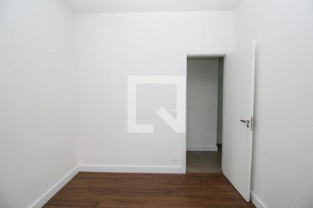 Apartamento à venda com 162m², 4 quartos e 3 vagas Apartamento à venda com 162m², 4 quartos e 3 vagasQuarto 2