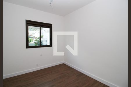 Apartamento à venda com 162m², 4 quartos e 3 vagas Apartamento à venda com 162m², 4 quartos e 3 vagasQuarto 2