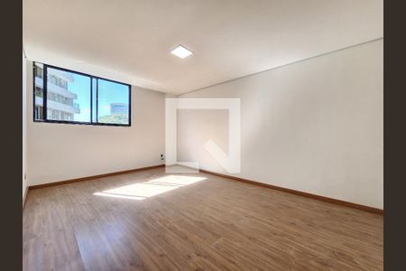 Quarto  de apartamento à venda com 4 quartos, 243m² em Santa Lúcia, Belo Horizonte