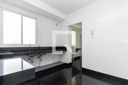 Apartamento à venda com 139m², 4 quartos e 3 vagas Apartamento à venda com 139m², 4 quartos e 3 vagasCozinha