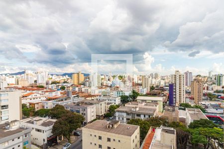 Apartamento à venda com 139m², 4 quartos e 3 vagas Apartamento à venda com 139m², 4 quartos e 3 vagasVista