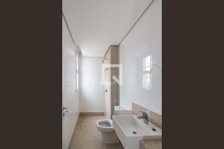 Apartamento à venda com 139m², 4 quartos e 3 vagas Apartamento à venda com 139m², 4 quartos e 3 vagasBanheiro da Suíte