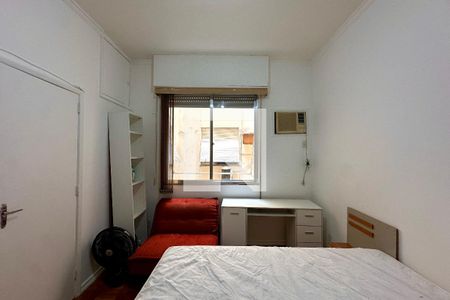 Quarto 1 de apartamento para alugar com 2 quartos, 53m² em Laranjeiras, Rio de Janeiro