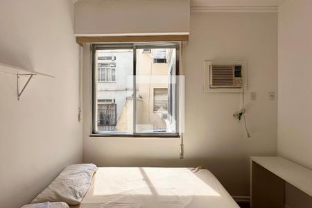 Quarto 2 de apartamento para alugar com 2 quartos, 53m² em Laranjeiras, Rio de Janeiro