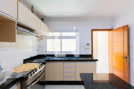 Casa à venda com 90m², 2 quartos e 3 vagas Casa à venda com 90m², 2 quartos e 3 vagasCozinha