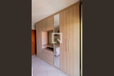 Casa à venda com 90m², 2 quartos e 3 vagas Casa à venda com 90m², 2 quartos e 3 vagasSuíte 2